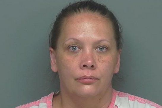 DRUNK MOTHER BUSTED AFTER LEAVING 5 CHILDREN IN A RUNNING VEHICLE