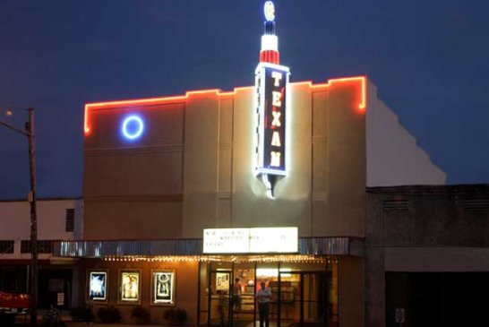 CLEVELAND TEXAS THEATRE IS CLOSING AFTER 89 YEARS