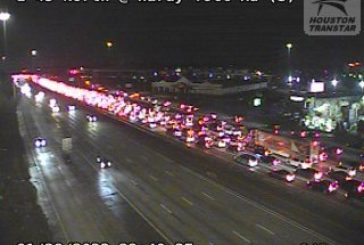 I-45 NORTHBOUND AT AN ALMOST DEAD STOP AFTER MULTI-VEHICLE CRASH (10:40PM UPDATE)